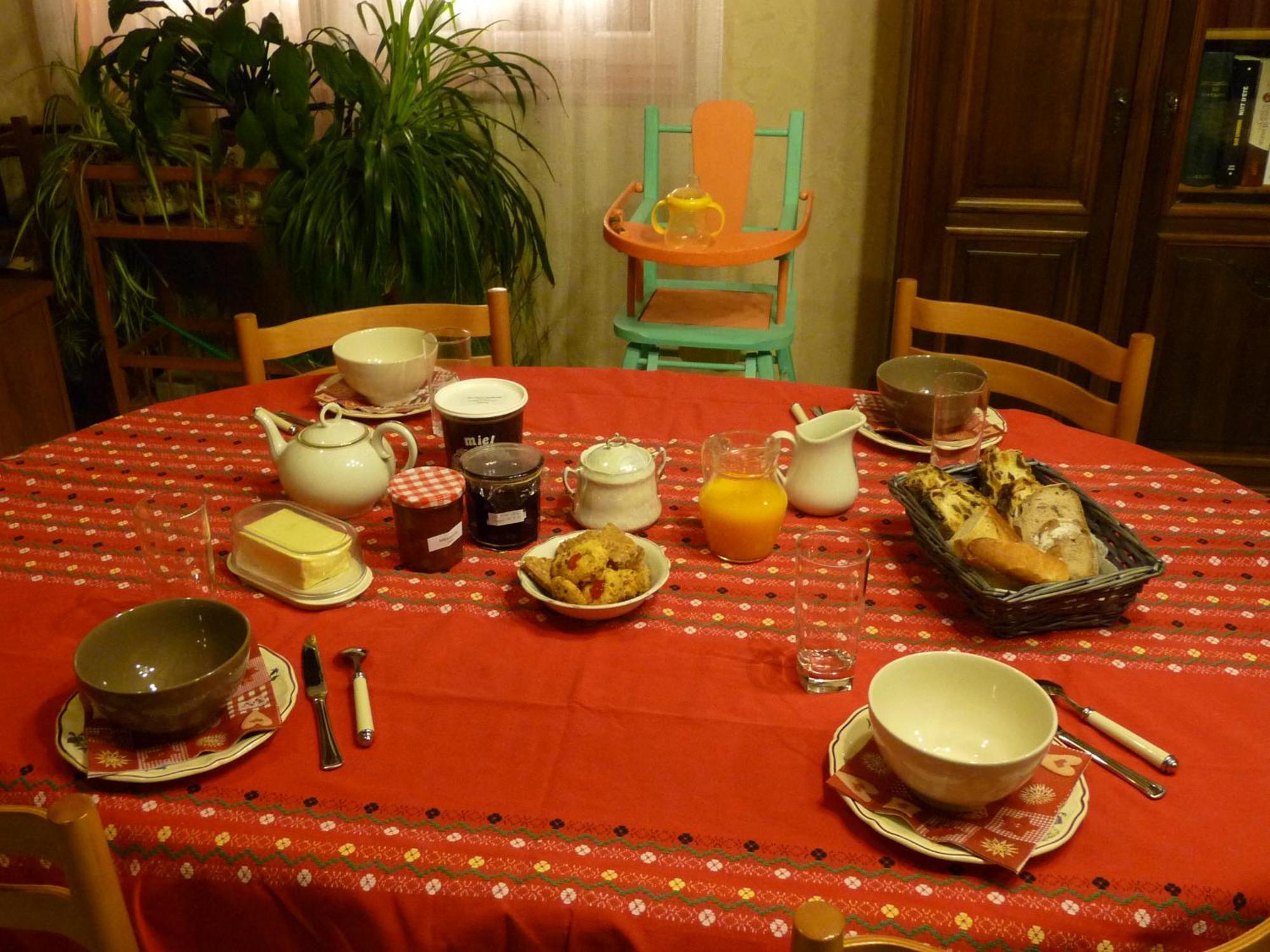 Au Val Des Meuris Bed & Breakfast Taintrux Exterior photo